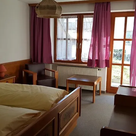بيت ضيافة Landgasthof & Feickert