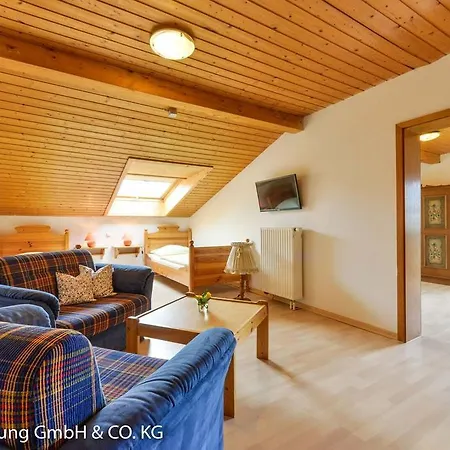 Landgasthof & Feickert بيت ضيافة *